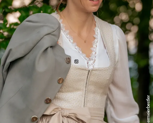 Hochzeitsdirndl creme