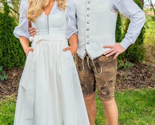 Brautpaar beige