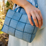 Trachtenhandtasche blau