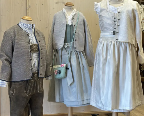 festliche Kindertracht für Madln und Buam festliche Kindertracht für Madln und Buam