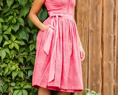 Dirndl: Marjo; Bluse: Spieth & Wensky Dirndl: Marjo; Bluse: Spieth & Wensky