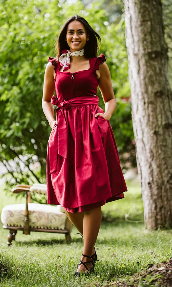 Dirndl und Bluse Marjo Dirndl und Bluse Marjo