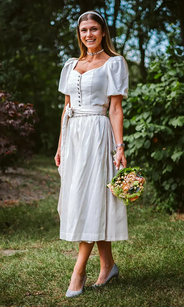 Brautkleid-Leinen weiß